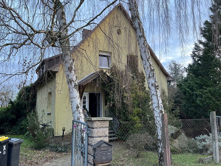 Bild: In einem Einfamilienhaus im Strohm&uuml;hlenweg kam es zu einem Wohnungsbrand mit tragischem Ausgang