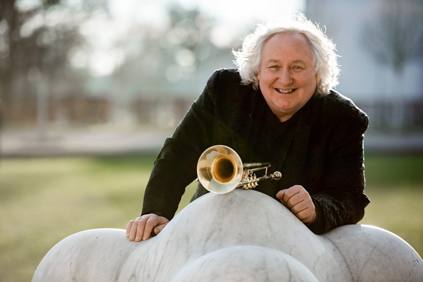 Bild: Kursleiter Prof. Reinhold Friedrich 
