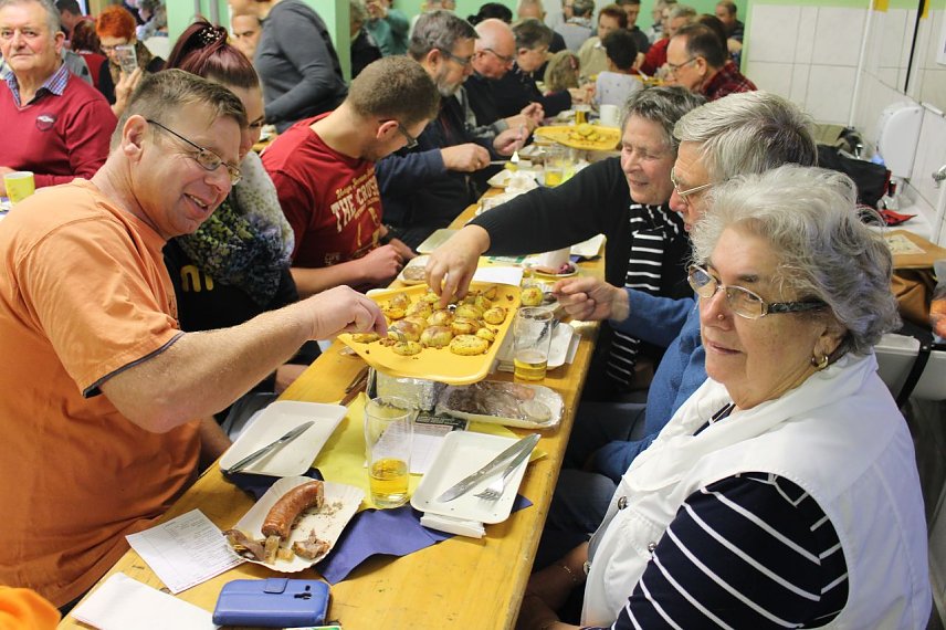 Bild: Gro&szlig;es Kartoffelscheibenjubil&auml;um in G&ouml;rsbach