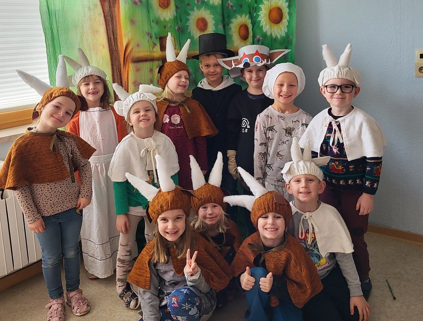 Bild: Theaterprojekt "Der Wolf und die vielen Gei&szlig;lein" in der G&ouml;rsbacher Kindertagesst&auml;tte
