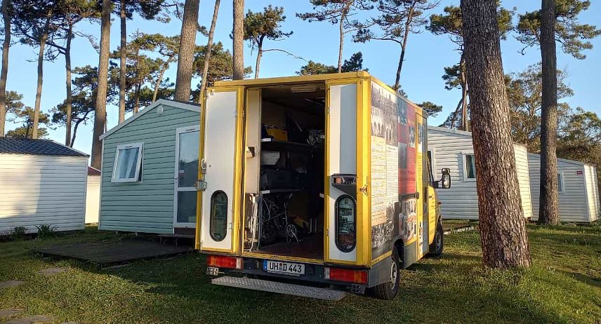 Bild: Bad Langenslazaer History-Mobil (hier auf einem spanischen Campingplatz) wurde ausgeraubt