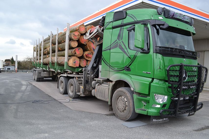 Bild: Lkw mit Rekordgewicht