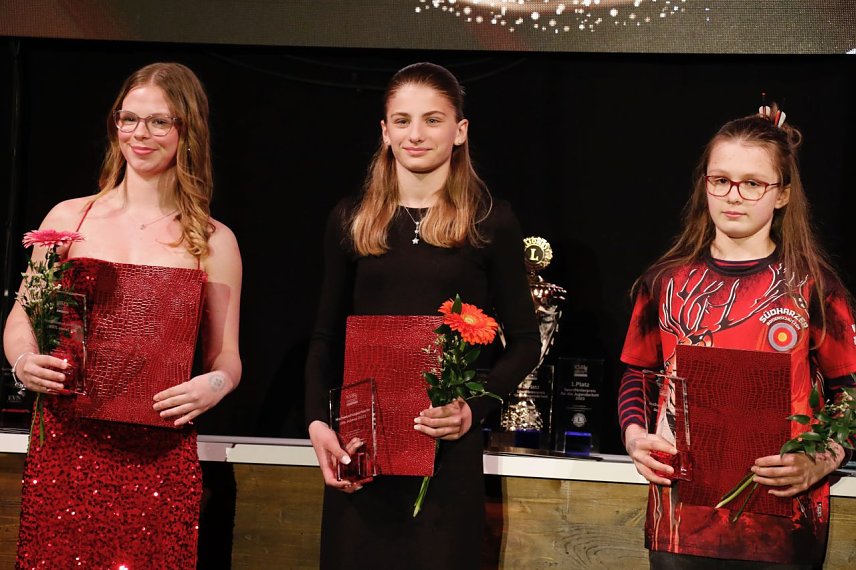 Bild: Mia Sophie Reinhardt, Linnea Kammer und Linda Jauer