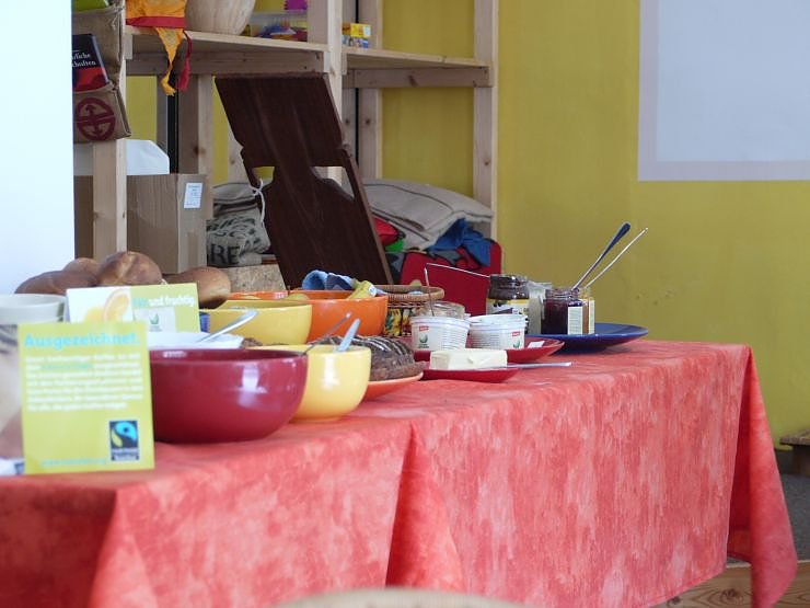 Bild: Das Buffet im Weltladen