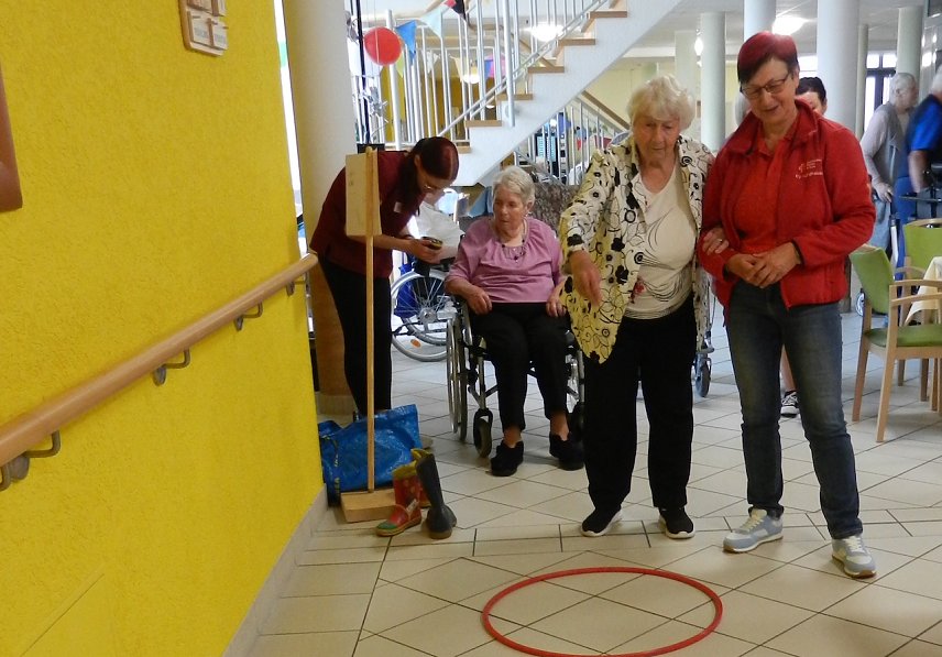Bild: Sportfest im Pflegeheim