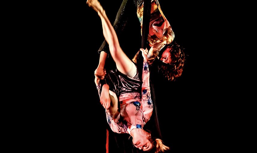 Bild: Zirkusshow im Blue Balloon