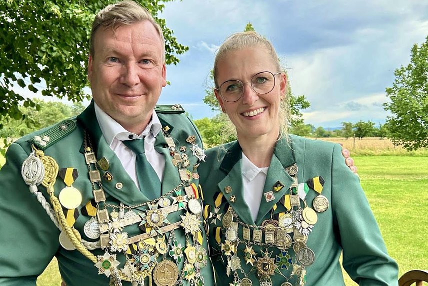 Bild: K&ouml;nigspaar der Sch&uuml;tzen 2024:Torsten Karch und Aileen Borack