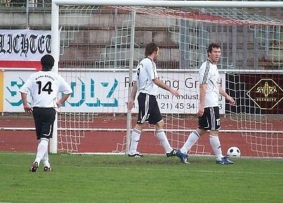 Bild: Der Ball im Tor von Gotha im Hinspiel