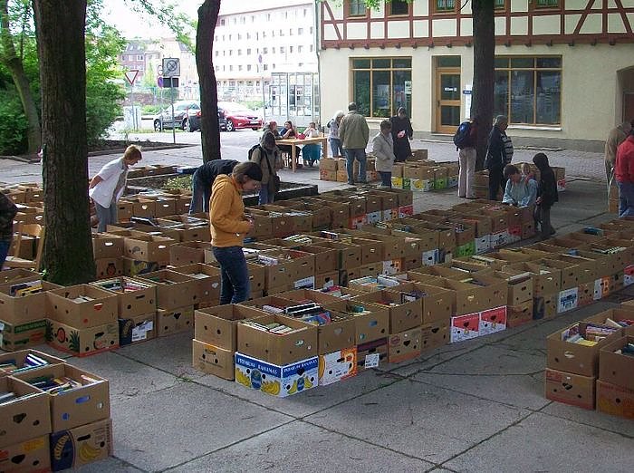 Bild: B&uuml;chermarkt des KILA