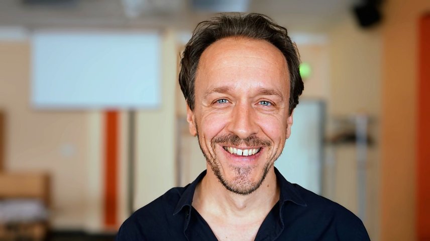 Bild: Gedanken verloren | Unthinking - Christof Jauernig erz&auml;hlt am Mittwoch seine Geschichte in der Stadtbibliothek