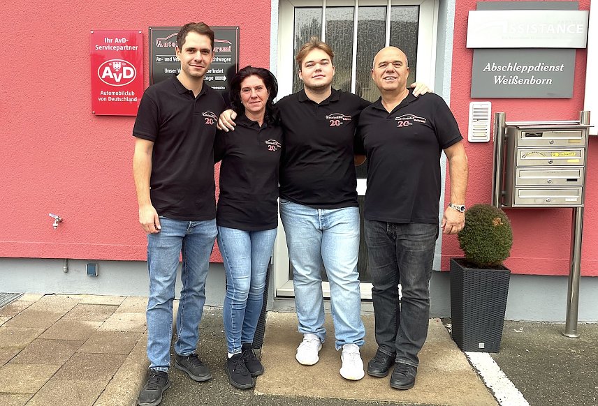 Bild: Ren&eacute;, Jacqueline, Adrien und Hajdin Behrami (v.ln.r.)