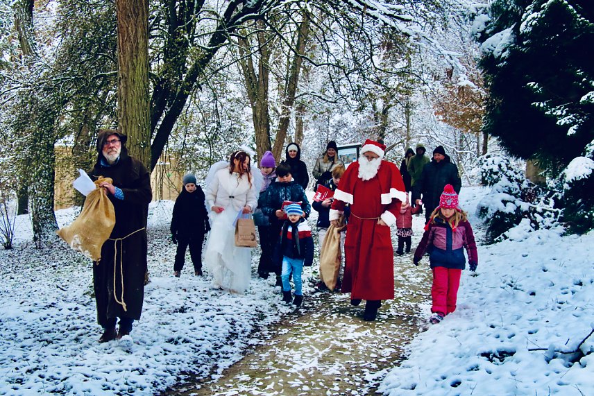 Bild: Winterwanderung zum Advent im Park Hohenrode 2022