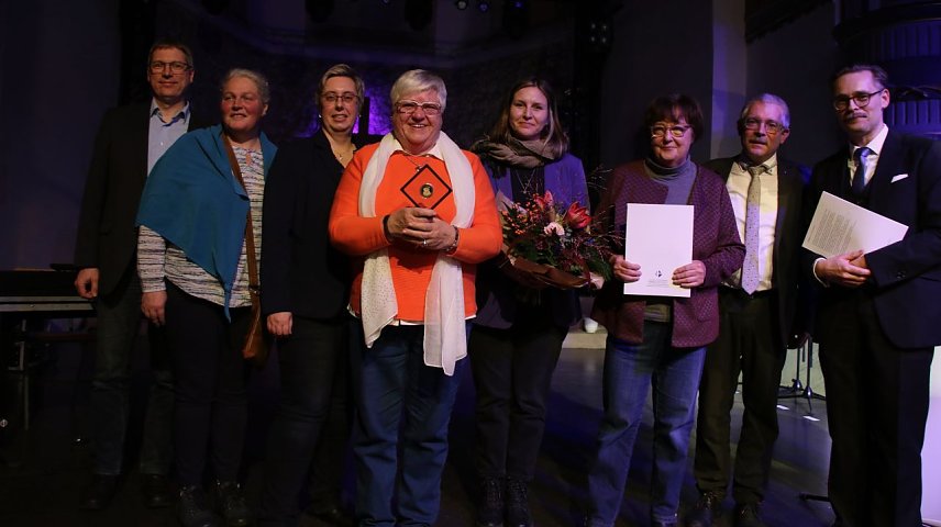 Bild: Der Justus Jonas Preis erging in diesem Kirchenjahr an die Organsiatoren der "Kunstkirche Uthleben"