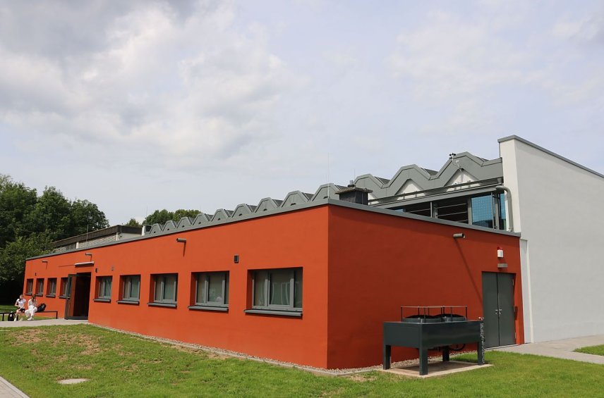Bild: Sanierte Turnhalle am Berufsschulzentrum in Nordhausen