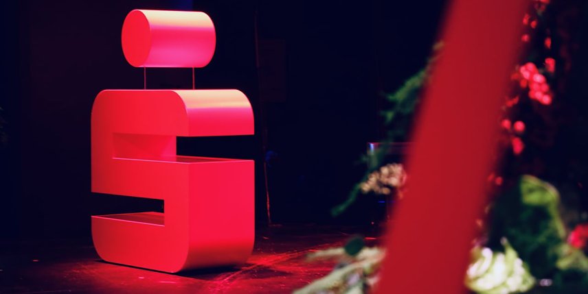 Bild: Die Sparkasse lud am Abend zu ihrem Neujahrsempfang in das Theater im Anbau