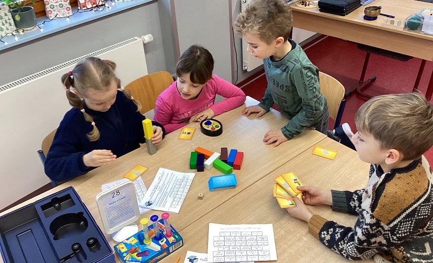 Bild: Sch&uuml;ler der Grundschule in Werther hatten Spa&szlig; bei den Forschertagen
