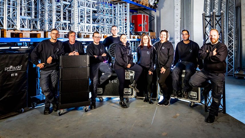 Bild: Fabian Fromm (ganz rechts) mit seinem Team