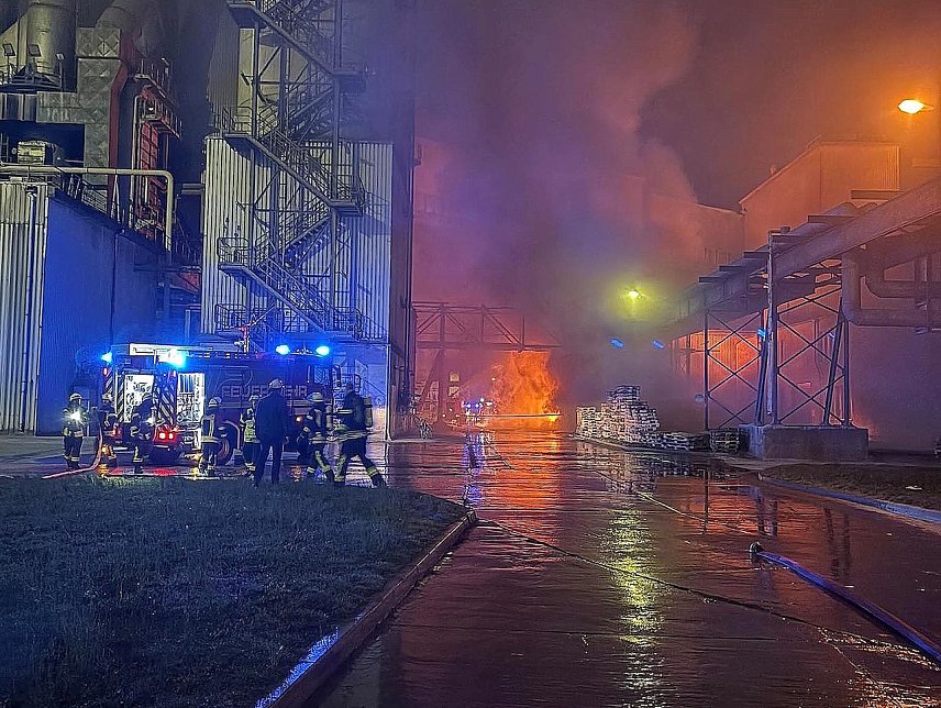 Bild: Brand eines LKW heute Nacht