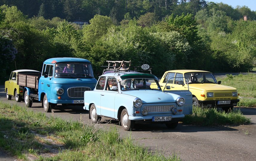 Bild: Maiausfahrt in Kelbra: Vom Stauseeparkplatz ging es am 1. Mai zu den Oldtimertreffen nach Rossleben und Wettelrode.