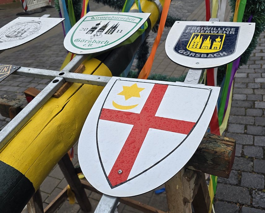 Bild: Maibaum in G&ouml;rsbach