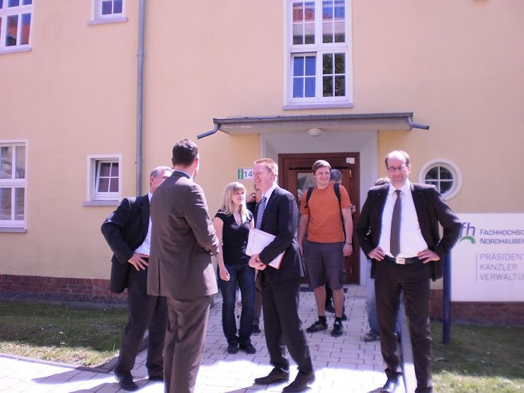 Bild: Minister Matschie an der FH Nordhausen