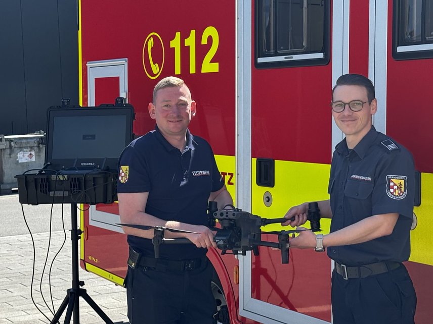 Bild: Die Drohne vom Modell DJI Matrice 30 T soll die Einsatzleitung aus der Luft unterst&uuml;tzen