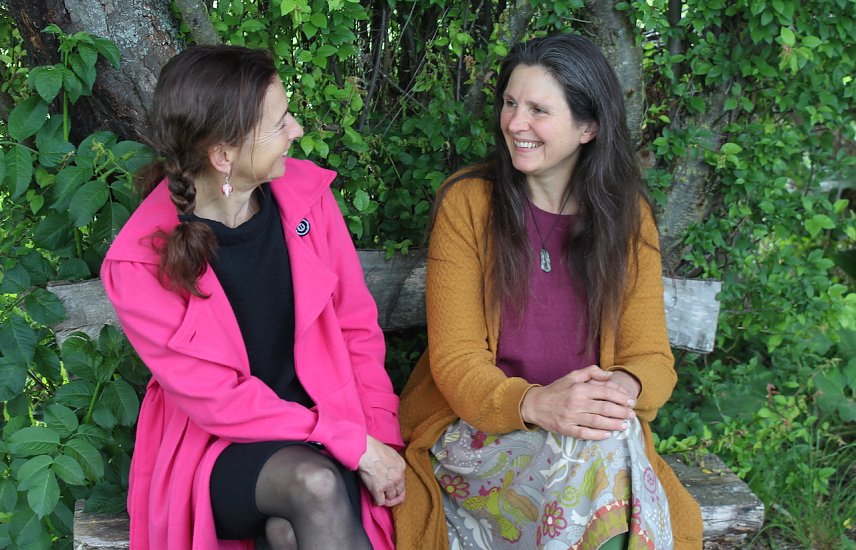 Bild: Die Erfinderinnen und Ausf&uuml;hrende des "Vergiss mein nicht"-Projektes: Mary Fischer und Antje Wollenhaupt