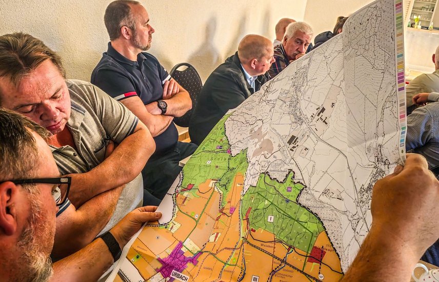Bild: Landschaftsplan vorgestellt