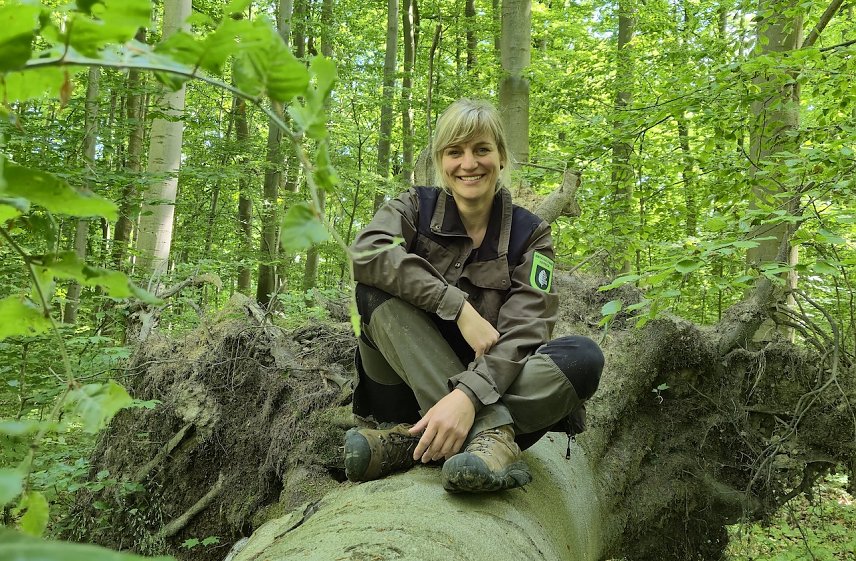 Bild: Seit 1. Mai leitet Jennifer Kruspe das Revier Ihlefeld im Nationalpark Hainich.