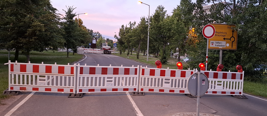 Bild: Stra&szlig;ensperrung in der oberen Stolberger Stra&szlig;e