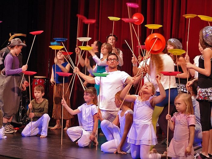 Bild: Zirkusshow zum Kindertag