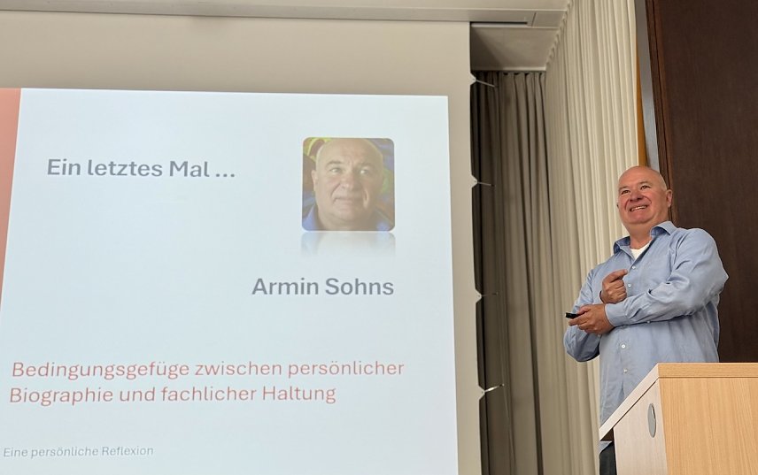 Bild: Im Audimax der Hochschule Nordhausen wurde Prof. Dr. Armin Sohns feierlich verabschiedet.