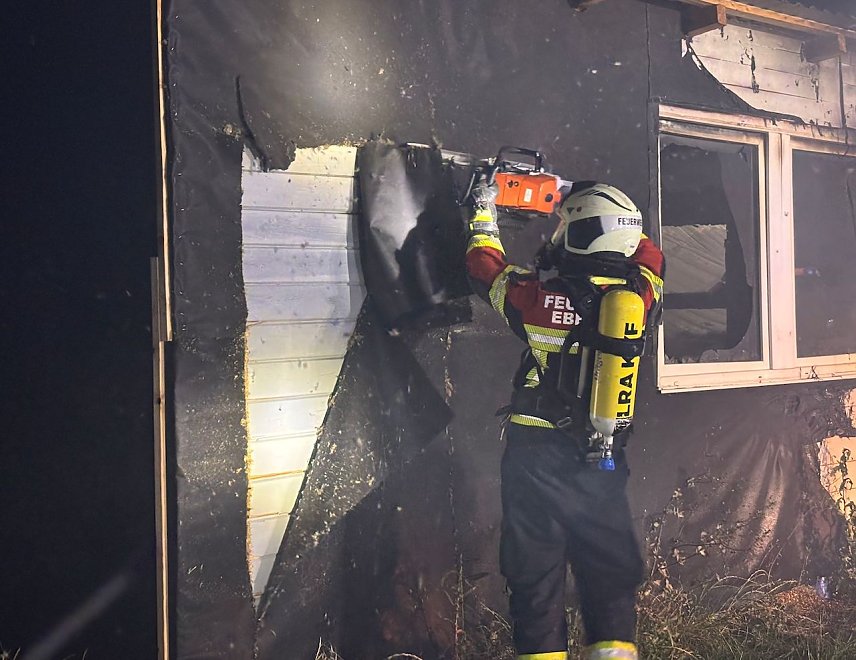Bild: Brandstiftung an einer Laube in Allmenhausen