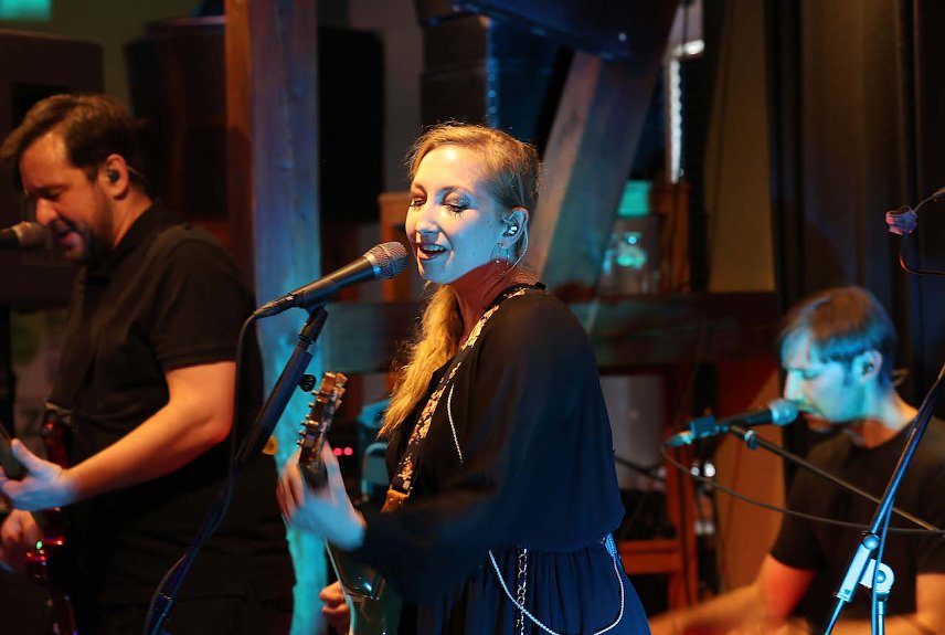 Bild: Konzert mit MIU gestern Abend in der JazzMangel