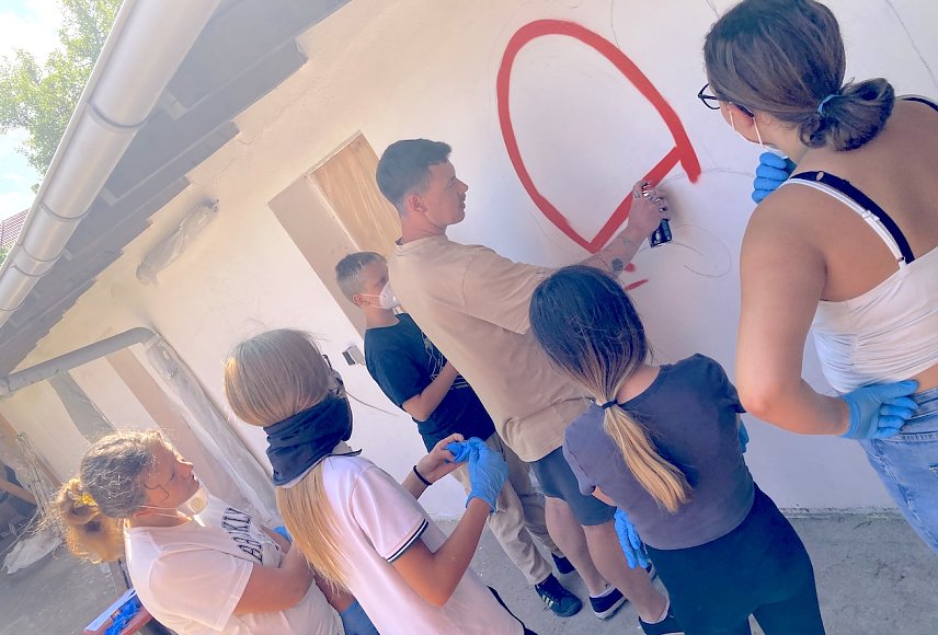 Bild: Sommeraktion "Graffitiprojekt im JuST"