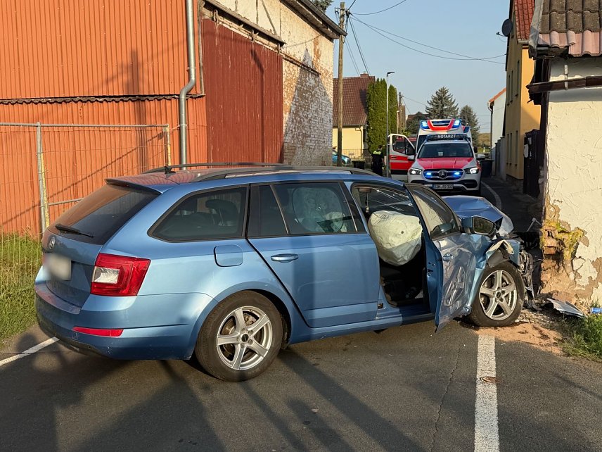 Bild: Unfallfahrzeug in Niederspier