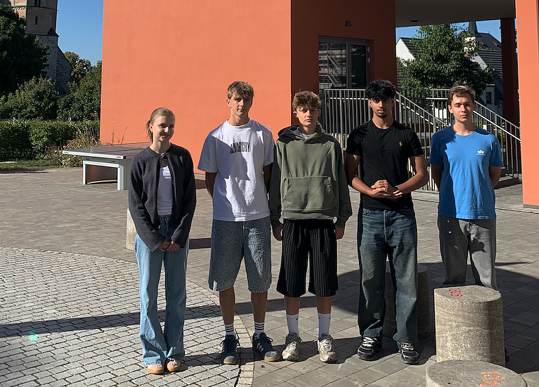 Bild: Stella Baumeier, Iraj Dhillon, Oskar Gro&szlig;er, Arvid Wernecke und Justus Kramer sind nun Stipendiaten des Landes Th&uuml;ringen