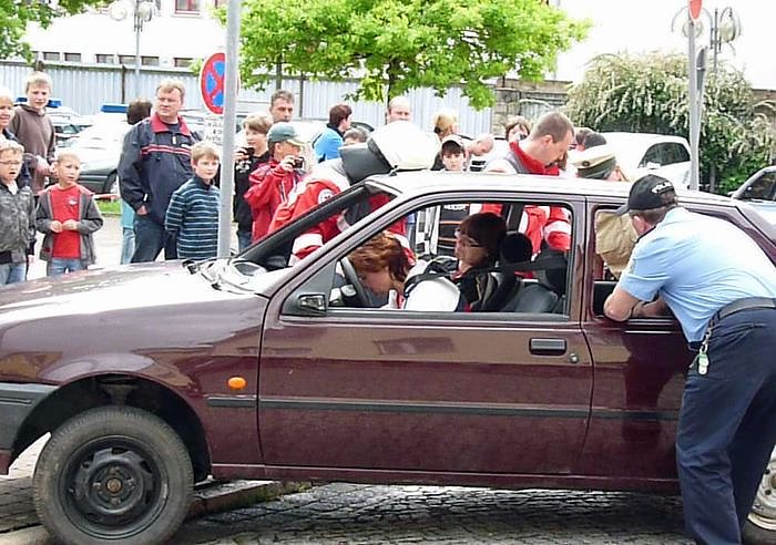 Bild: Rettungsarbeiten vor Ort