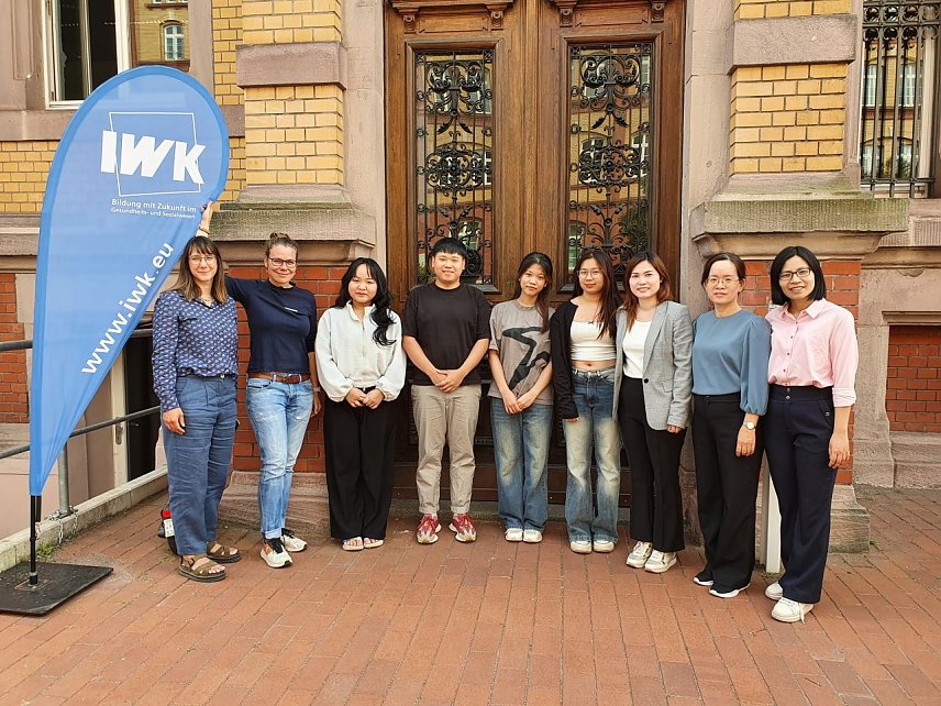 Bild: Vietnamesische Delegation zu Gast an der IWK Nordhausen