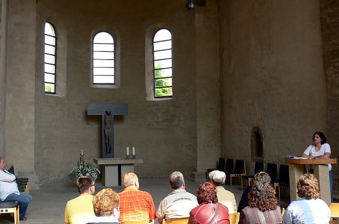 Bild: Viel Interessantes gab es &uuml;ber die Geschichte von Kloster und Kirche zu erfahren. 
