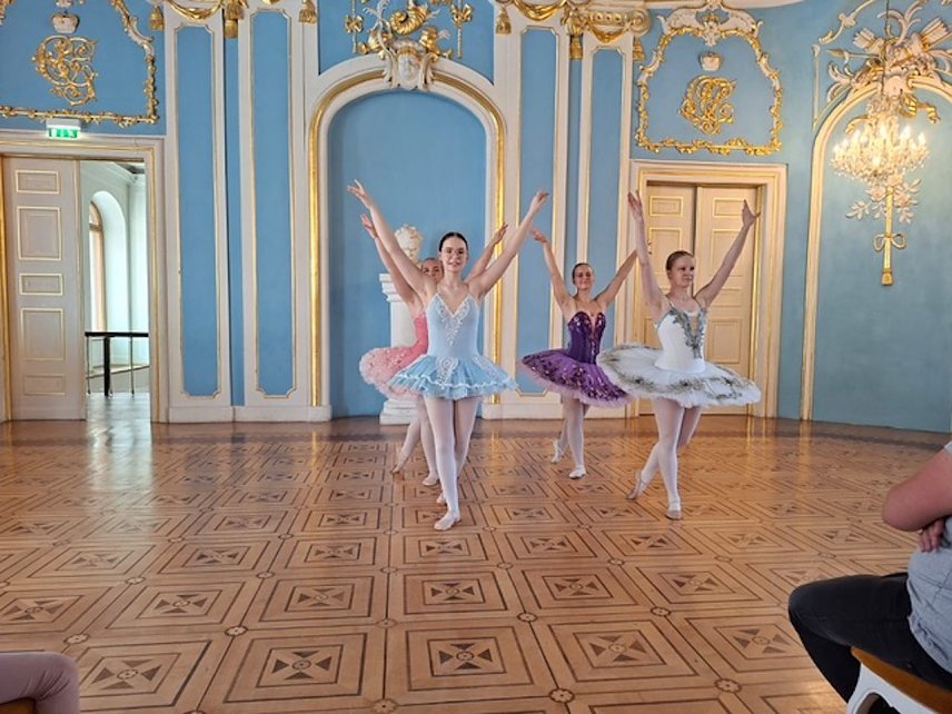 Bild: Auftritt des Tanzstudio Radeva zum Tag des offenen Denkmals