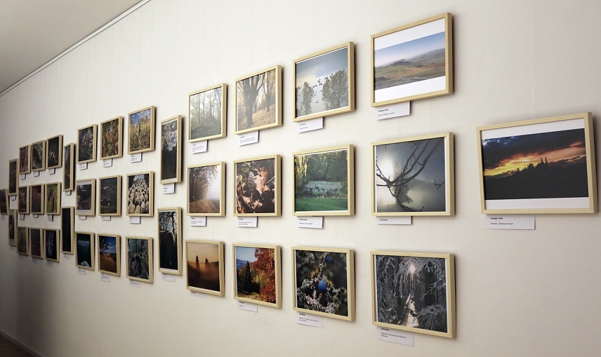 Bild: Fotoausstellung zum Leben am Wasser in der Stadtbibliothek
