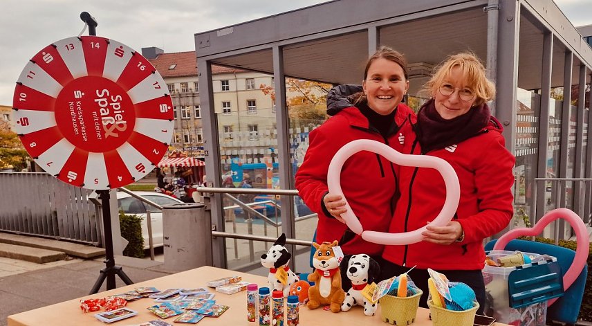 Bild: Das Knax Kinderfest fiel im Juni buchst&auml;blich ins Wasser, heute wird das Fest nachgeholt