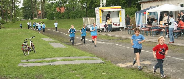 Bild: Gerannt, geradelt, gelaufen