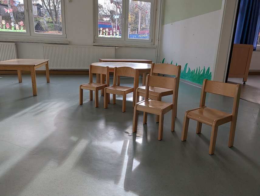 Bild: Viele M&ouml;belst&uuml;cke sind nach dem Umzug zur&uuml;ckgeblieben, die nun g&uuml;nstig erworben werden k&ouml;nnen