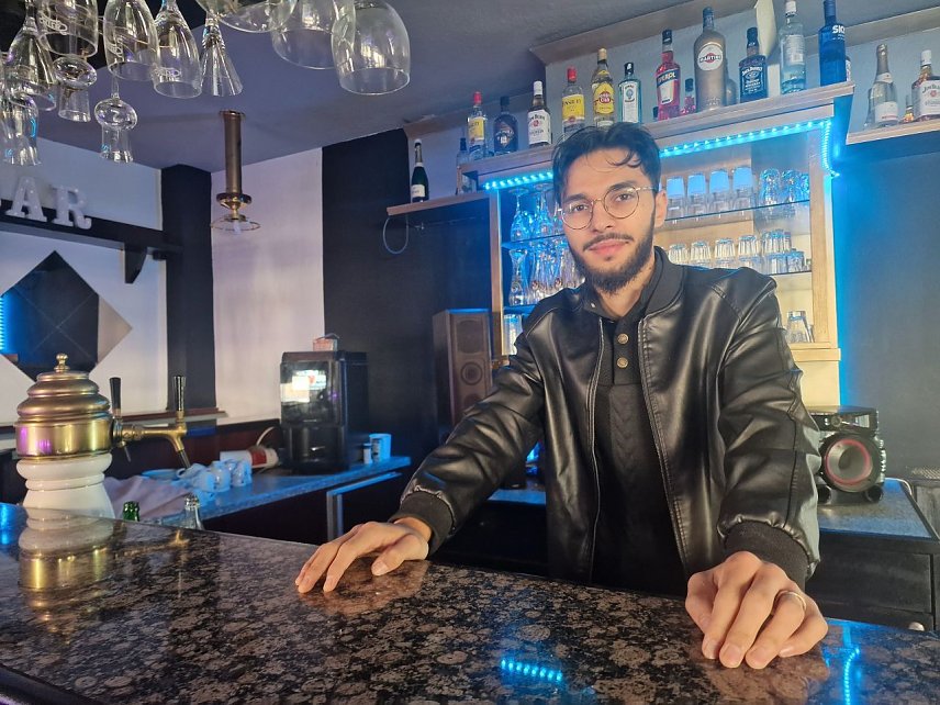 Bild: 22 Jahre jung, Physiotherapeut und nun auch Barkeeper - Marko Uskovic will das Nordh&auml;user Nachtleben bereichern