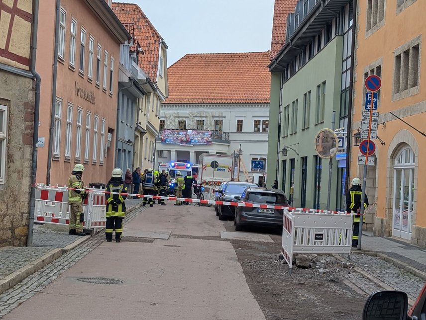 Bild: Absperrung in der Sondersh&auml;user Innenstadt