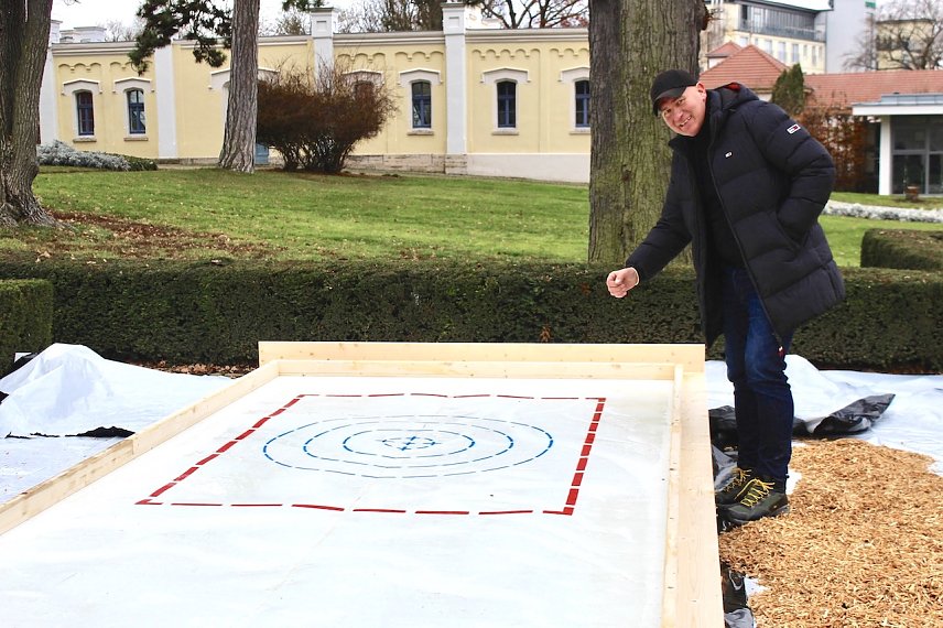 Bild: Toni Hyseni freut sich schon auf die Eisstockschie&szlig;-Events