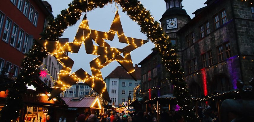 Bild: Der Weihnachtsmarkt ist er&ouml;ffnet
