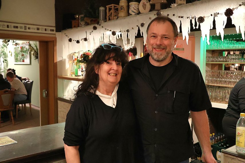 Bild: Elke und Torsten John zum gro&szlig;en Jubil&auml;um